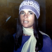 Ally McGraw, hat, love story