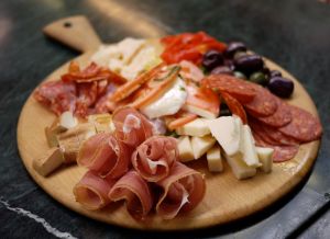 antipasto, Italian dining
