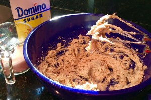 chocolate chip cookies, batter