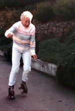 mother and daugther love, grandmothers, rollerblading